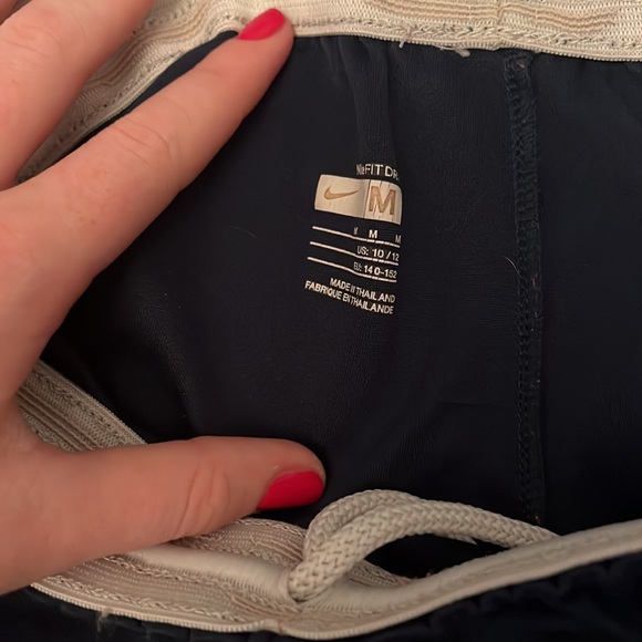 Navy blue Nike running shorts - Picture 4 of 5